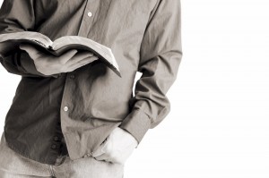 bible-reading-guy-782907